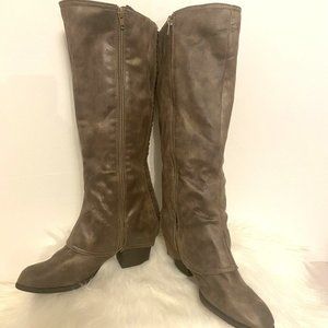 Fergalicious by Fergie Mob Wife knee-high boots size 9.5 M